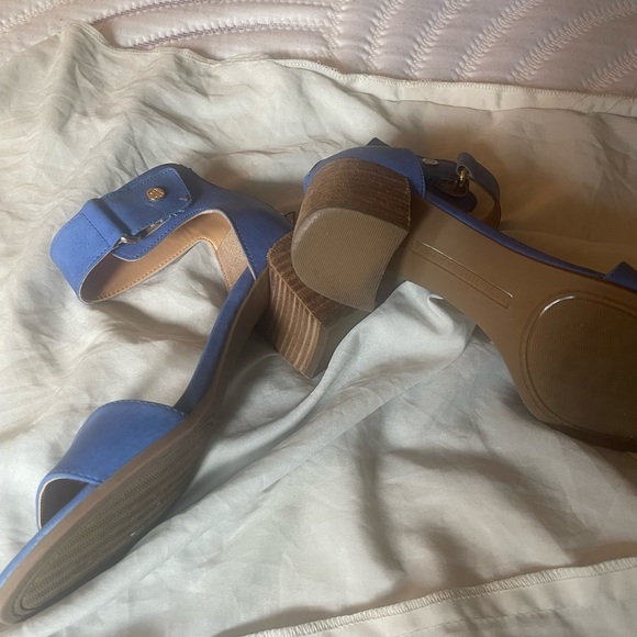 Tommy Hilfiger blue strap sandals size 6 - Picture 3 of 7